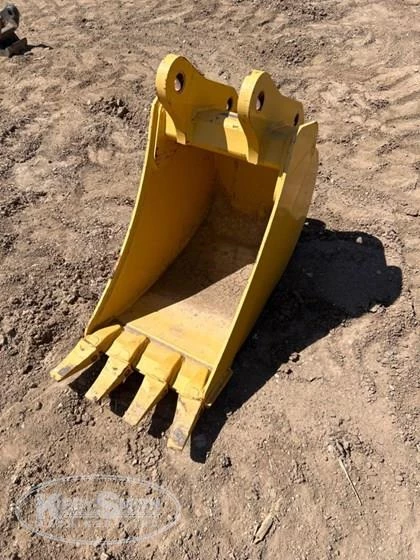 Used Deere Bucket